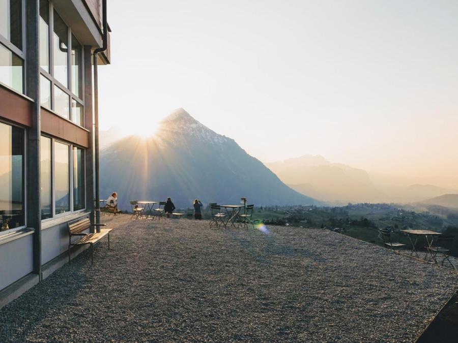 Auszeit-Hotel Z Aeschiried Aeschi Bei Spiez Exterior foto