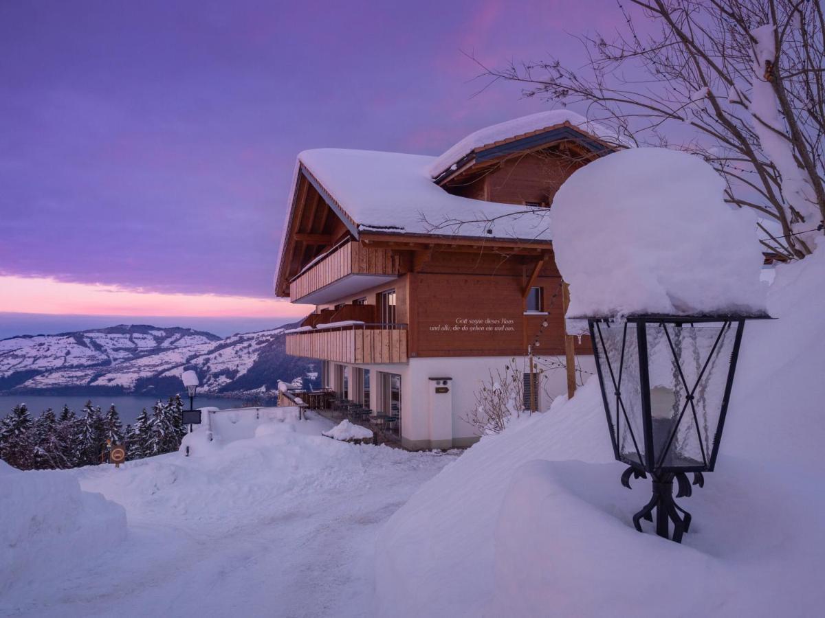 Auszeit-Hotel Z Aeschiried Aeschi Bei Spiez Exterior foto