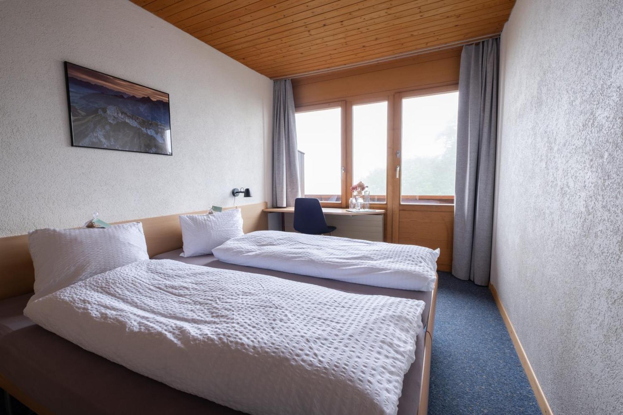 Auszeit-Hotel Z Aeschiried Aeschi Bei Spiez Quarto foto