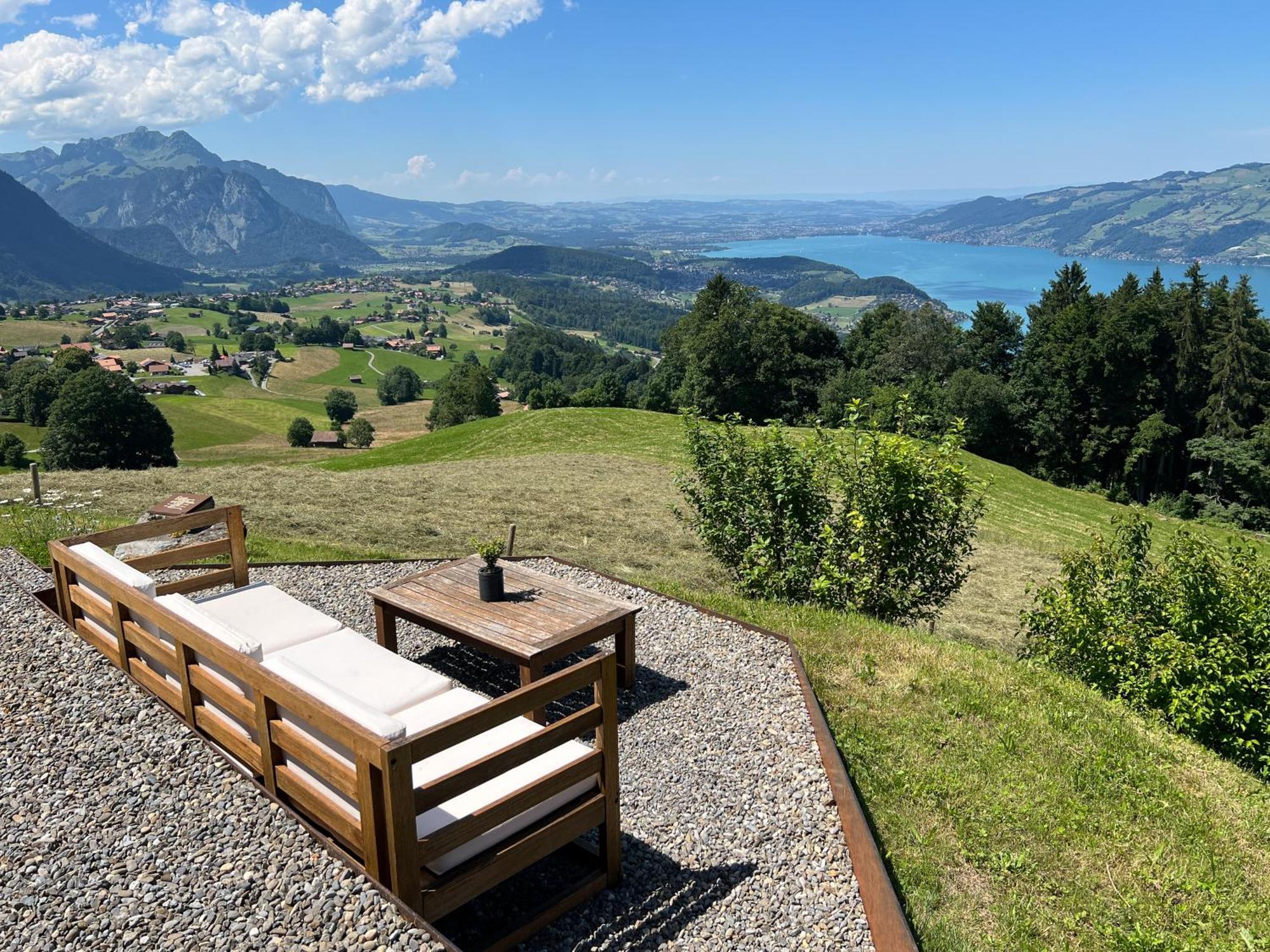 Auszeit-Hotel Z Aeschiried Aeschi Bei Spiez Exterior foto